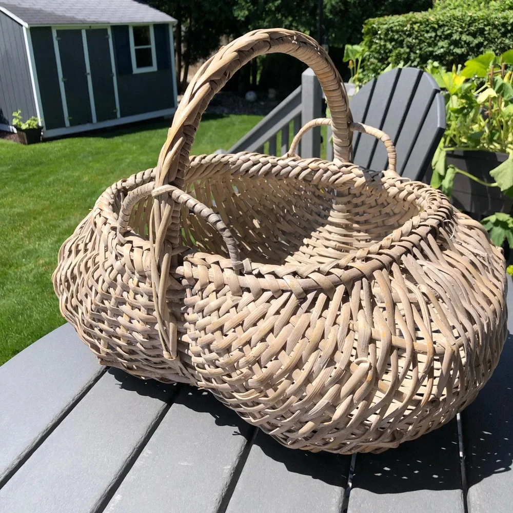 Natural hand Woven Rattan Basket with Handles - Natural